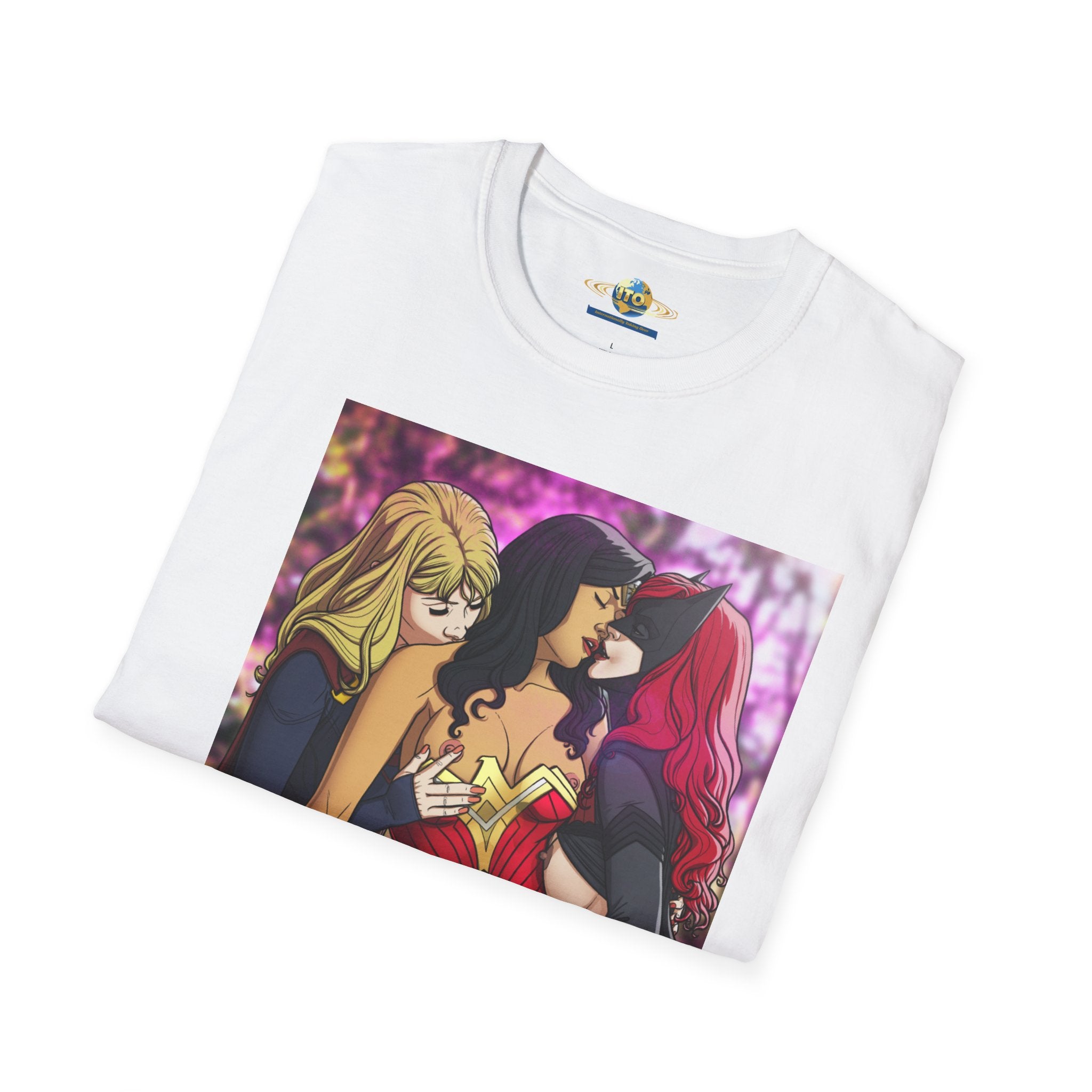 Wonder Women Kiss Graphic T-Shirt – Comic Superhero Trio Tee