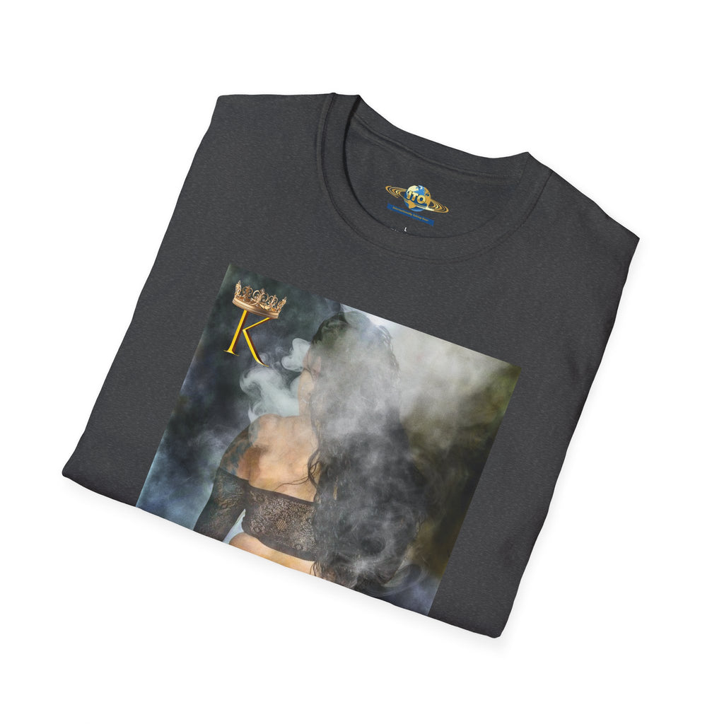Queen K Graphic T‑Shirt — Smoky Street Art Poster Design