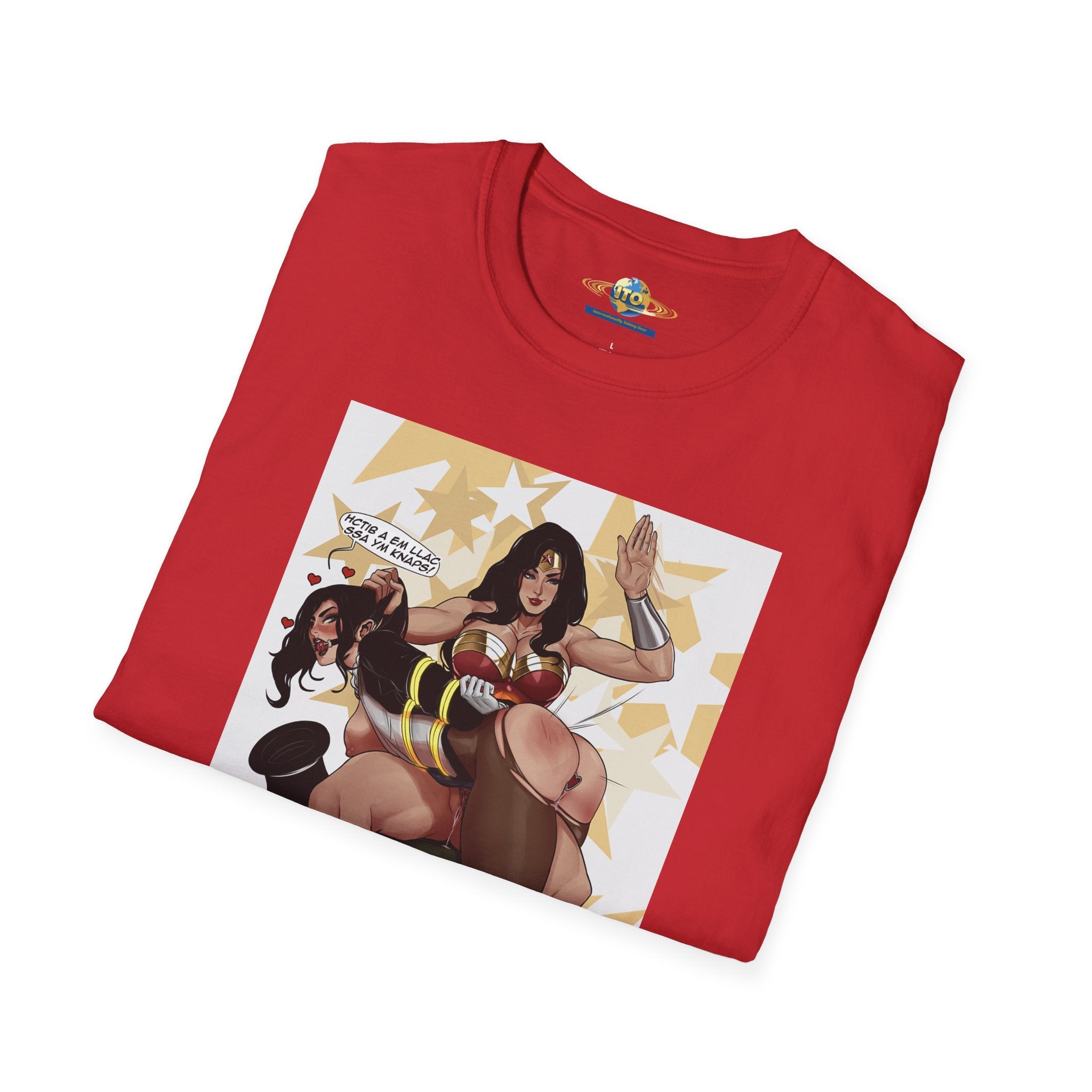 Wonder Woman Pin-Up T-Shirt — Retro Superhero Art Tee
