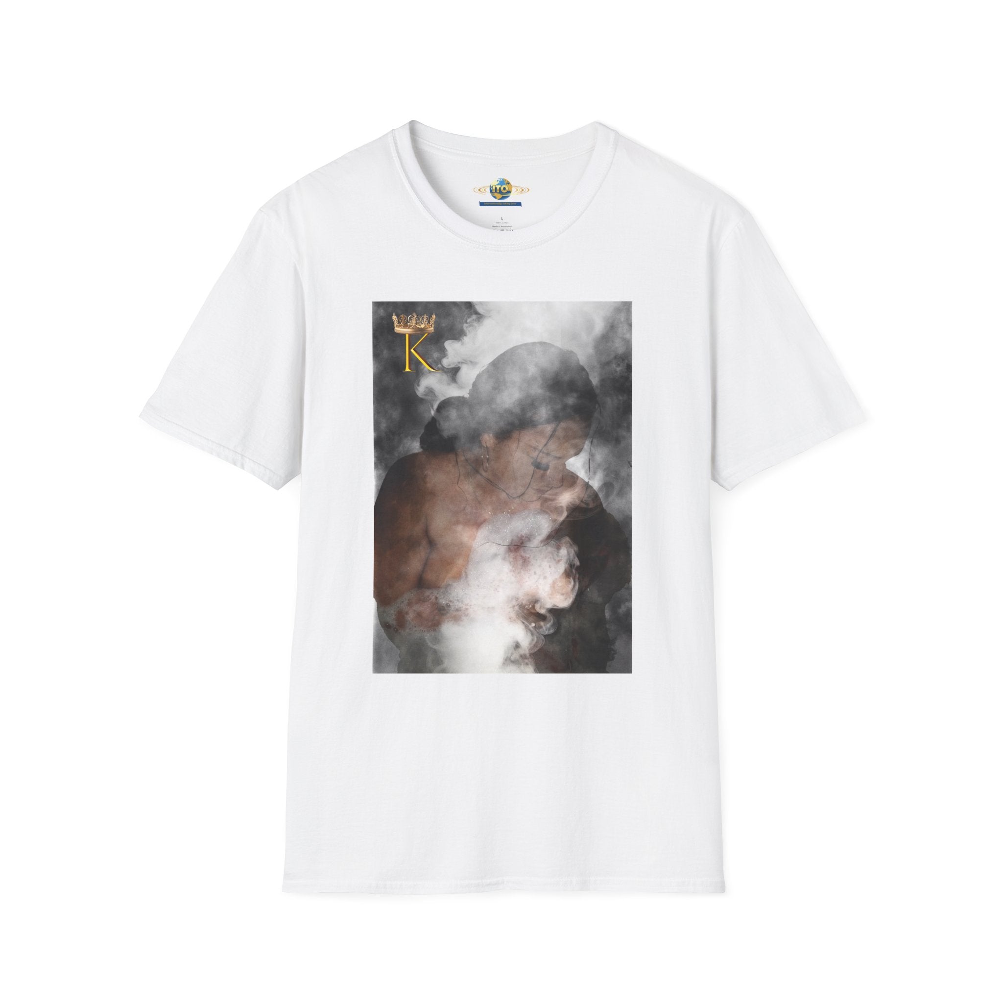 T‑Shirt — 'King' Portrait Smoke Art Graphic Tee
